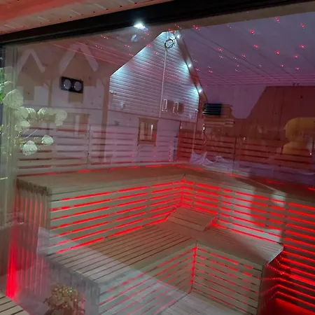 Comfortable Homes Near The Beach, Sauna Holiday home *